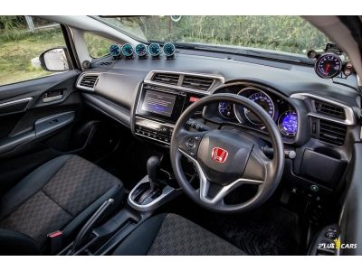 Honda Jazz GK 1.5Vplus Auto Abs Airbag 2015 รูปที่ 5