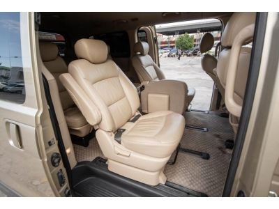 Hyundai H1 Deluxe 2.5 L 2010 A/T ดีเซล รูปที่ 5