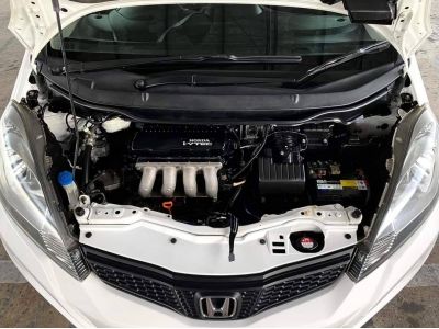 Honda Jazz GE 1.5 S i-VTEC M/T 2011 รูปที่ 5