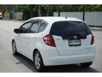 2009 Honda Jazz 1.5 V i-VTEC  สดฟรี VAT 7 % รูปที่ 5