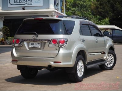 2012 TOYOTA FORTUNER 3.0 V VNTURBO *ดบ.เริ่ม 2.79% ฟรีดาวน์ แถมประกันภัย รูปที่ 5