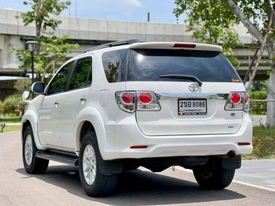 2013 TOYOTA FORTUNER 3.0 V 4WD เครดิตดีฟรีดาวน์ รูปที่ 5