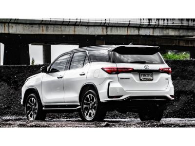 Toyota Fortuner 2.4 Legender 4WD ปี 2020 สีขาว รูปที่ 5