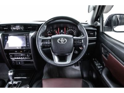 2016 TOYOTA FORTUNER 2.8 V TRD 2WD   ผ่อน 9,750 บาท 12 เดือนแรก รูปที่ 5