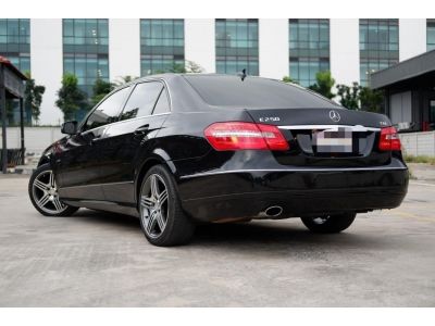 Mercedes Benz E class 1.8 Auto ปี 2011 รูปที่ 5