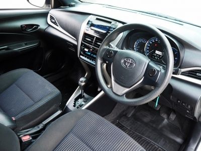 TOYOTA YARIS 1.2 E CVT ปี 2018 สภาพป้ายแดง รูปที่ 5