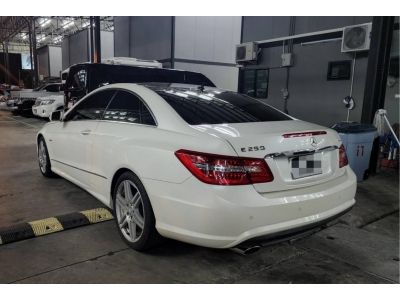 Mercedes Benz E class coupe 1.8 Auto ปี 2010 รูปที่ 5