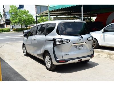 2018 Toyota Sienta 1.5 G Wagon AT รูปที่ 5