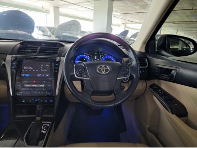 Toyota Camry 2.5 Hybrid Navigator ปี 17 AT (รถมือสอง ราคาดี เจ้าของขายเอง รถสวย สภาพดี ไมล์แท้) รูปที่ 5