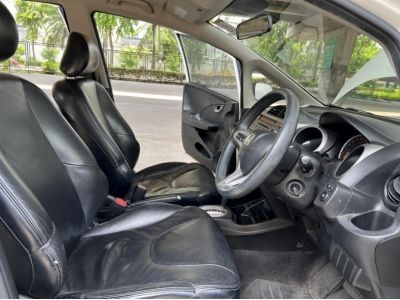 HONDA JAZZ 1.5V ออโต้ รูปที่ 5