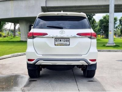 2017 TOYOTA FORTUNER 2.4 V ดีเซล รถหรูสวยขายถูก รูปที่ 5