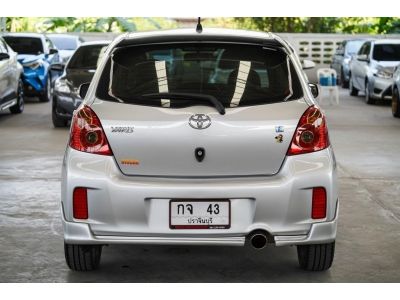 2012 toyota yaris 1.5 E สีเทา รูปที่ 5