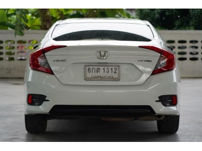 2017 HONDA CIVIC 1.8 E  A/T สีขาว รูปที่ 5