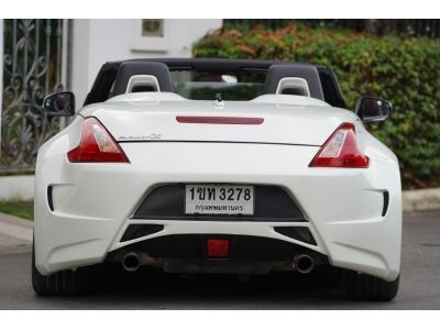 2011 Nissan 370Z cabriolet a/t สีขาว รูปที่ 5