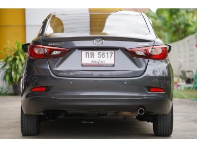 2017 MAZDA 2  1.3 HIGH CONNECT  สีเทา รูปที่ 5
