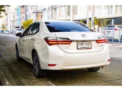 2019 TOYOTO ALTIS 1.8 E AT รถสมรรถนะเยี่ยมสวยเริด รูปที่ 5