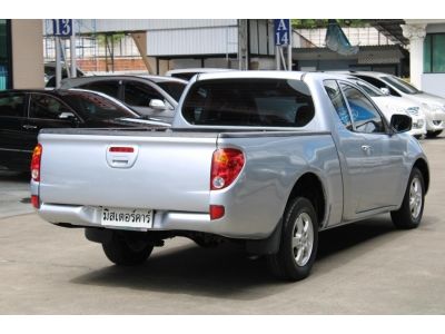 2011 MITSUBISHI TRITON CAB 2.4 GLX ( เบนซิน )*ฟรีดาวน์ แถมประกันภัย อนุมัติเร็ว ผ่านง่าย รูปที่ 5