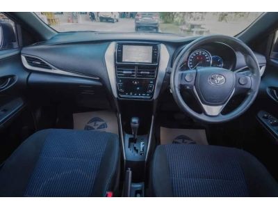 Toyota Yaris 1.2 MID AT. สีเทา ปี 2020 รูปที่ 5