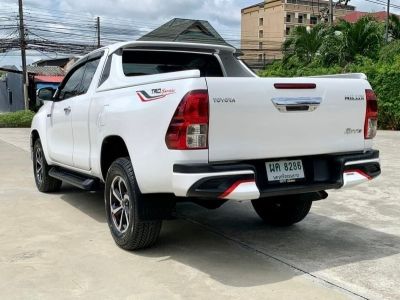 Toyota Hilux Revo Smart Cab 2.4 E Prerunner TRD Sportivo เกียร์ออโต้ ปี 2017 รูปที่ 5