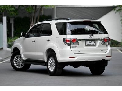 TOYOTA FORTUNER 4WD Fortuner 3.0V Top สุด A/T ปี 2014 รูปที่ 5