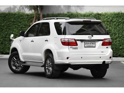 TOYOTA FORTUNER รุ่นพิเศษ APERTO 3.0V 2WD A/T ปี 2010 รูปที่ 5