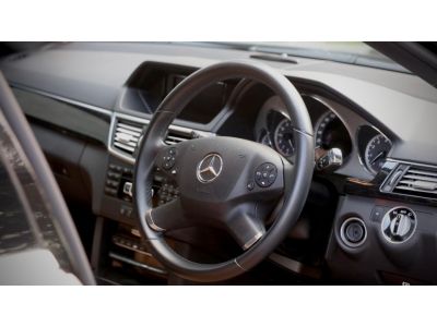 Mercedes Benz E250 CGI AV ปี2012 รูปที่ 5