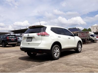 NISSAN X-TRAIL 2.0 S 2WD CC. ปี 2017 สี ขาว เกียร์ Auto รูปที่ 5