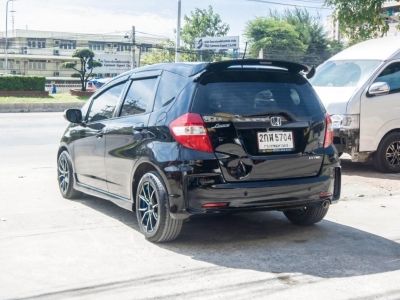 Honda jazz 1.5sv ท็อปสุดในรุ่น น่าใช้มากๆ สวยทุกจุด รูปที่ 5