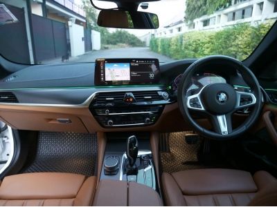 2021 BMW Series 5 520d 2.0 M Sport LCI รูปที่ 5