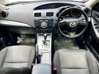 2012 Mazda 3 1.6 Spririt 4dr เบนซิน สีขาว รูปที่ 5