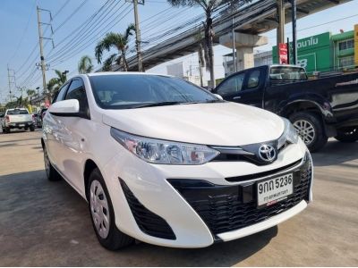 TOYOTA YARIS 1.2 J CC. ปี 2020 สี ขาว เกียร์ Auto รูปที่ 5