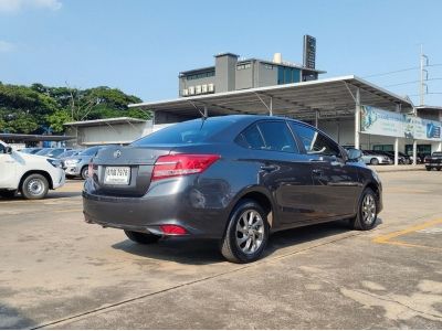 TOYOTA SOLUNA VIOS 1.5 E (MC) CC. ปี 2017 สี เทา เกียร์ Auto รูปที่ 5