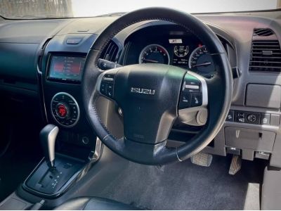 ISUZU D-MAX  DOUBLE CAB  1.9 HI-LANDER Z PRESTIGE (Navi) ดีแม็กสี่ประตูเกียร์ออโต้ รถใช้งานน้อยวิ่งแค่แปดหมื่นโลใส่ล้อแม๊กเวลขอบ18  เครื่องดี เกียร์ดี ช่วงล่างแน่นๆ รถพร้อมใช้งานได้เลย รูปที่ 5