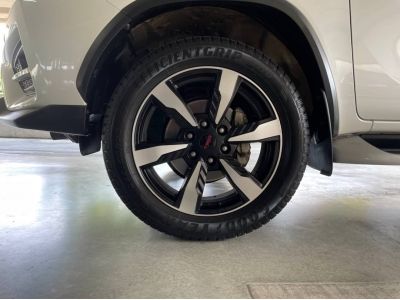 Toyota Fortuner 2.8 V TRD Sportivo 2019 รูปที่ 5