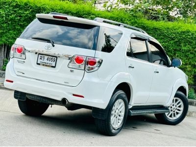 Toyota Fortuner 3.0 V 4*4 ปี 2012 รูปที่ 5