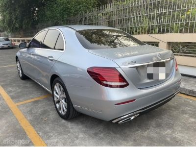 MERCEDES BENZ E220d ปี 2016 exclusive  รถศูนย์ มือเดียวป้ายแดง ประวัติชัดเจน ไมล์ 140,000 รูปที่ 5