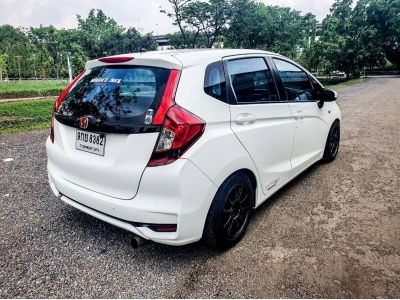 2020 HONDA JAZZ GK 1.5 i-VTEC S  เกียร์ธรรมดา MT รูปที่ 5