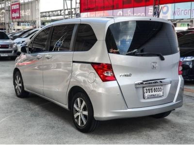 รถ7ที่นั่งสภาพสวยๆ Honda Freed 1.5SE ปี 2012 รูปที่ 5