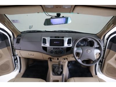 Toyota Vigo Prerunner 2.5 E VN Turbo ปี 2012 สีขาว เกียร์ธรรมดา รูปที่ 5