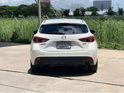 MAZDA 3 2.0 SP SKYACTIVE TOP ปี2015 สีขาว เกียร์ออโต้ เครื่องเบนซิน รูปที่ 5