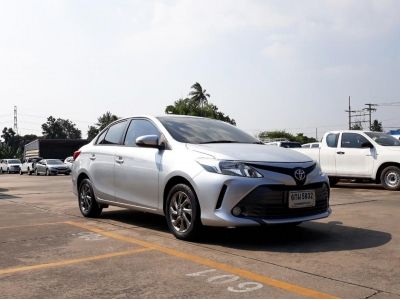 TOYOTA VIOS 1.5 E (MC) ปี 2017  สีเงิน รูปที่ 5