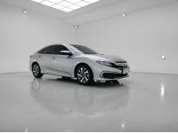 ปี 2020 HONDA CIVIC 1.8 E (FC) CC. สี เงิน เกียร์ Auto รูปที่ 5