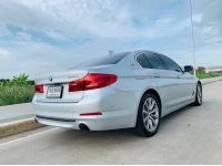 BMW SERIES 5 530e 2.0 ELITE  PLUG-IN HYBRID G30 LCI ปี 2020 สีเงิน รูปที่ 5