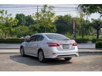 NISSAN SYLPHY 1.6 V สีเทา เกียร์ AT ปี 2018 รูปที่ 5