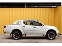 2011 Mitsubishi Triton Plus เครื่องยนต์ดีเซล2.5mt 4ประตู ตัวสูง สีขาวมุก รถสวย ผู้ใหญ่ใช้ หน้า-หลังเดิม สีเดิม ไม่เคยชน ตะเข็บเดิมทั้งคัน รูปที่ 5