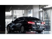 BMW SERIES 5 530e 2.0 ELITE PLUG-IN HYBRID G30 LCI ปี 2019 สีดำ Bsi warranty 6 ปีถึง 092568 รูปที่ 5