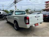 Mitsubishi Triton 2.5 GLX Cab  2021 MT สีขาว รูปที่ 5