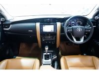 TOYOTA FORTUNER 2.8 V AT/4WD ปี2015 จด2017 สีขาว รูปที่ 5