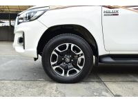 ไมล์ 200 กม. ฟังไม่ผิดค่ะ รถใหม่มาก TOYOTA Revo 2.8G Prerunner Double cab 4x4 ขับสี่ ตัวสูง เครื่องยนต์ดีเซล  เกียร์ ออโต้ ปี2015 สีขาว รูปที่ 5