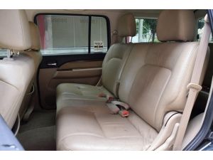 Ford Everest 2.5  LTD TDCi SUV AT รูปที่ 6